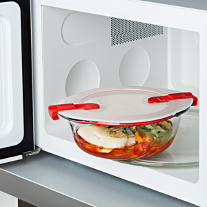 206ph00_cook_heat_rounddishwithlid_in-situation_hd2-2